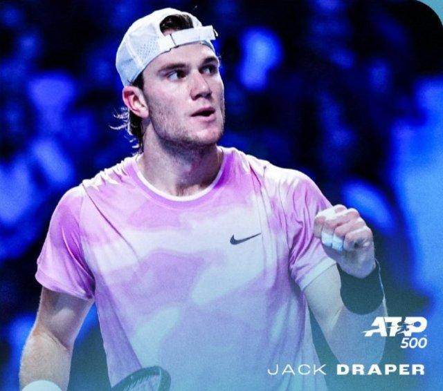 九游体育-【早报】梅罗不在？精彩不断！罗德里“逆转”夺金球奖！